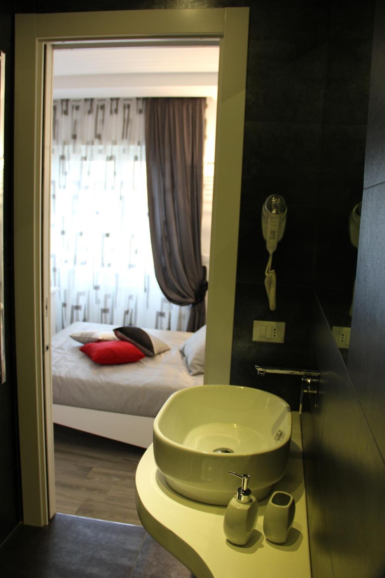 Caos Calmo Bed & Breakfast Рим Екстериор снимка